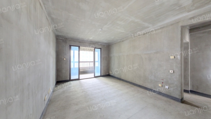 万达临湖苑D区二手房实景图