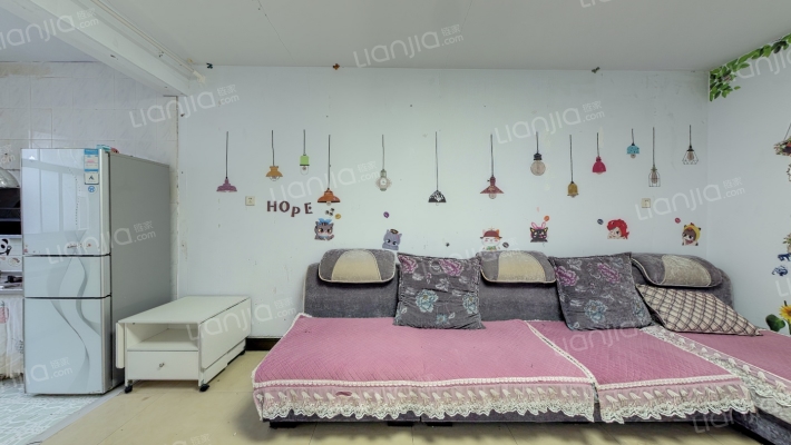 粮食储备库家属院二手房实景图