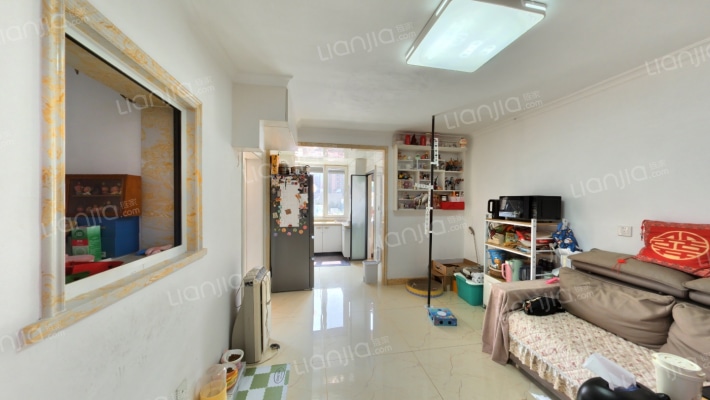 西南路（熟食品区域）二手房实景图