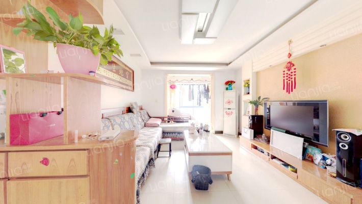 东美家园二手房实景图