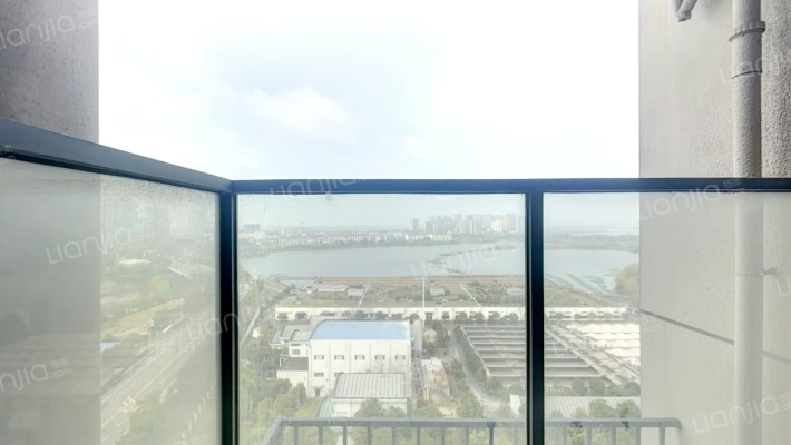 天伦湖与树二手房实景图