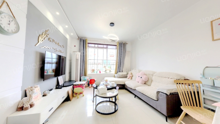 晶彩苑小区二手房实景图