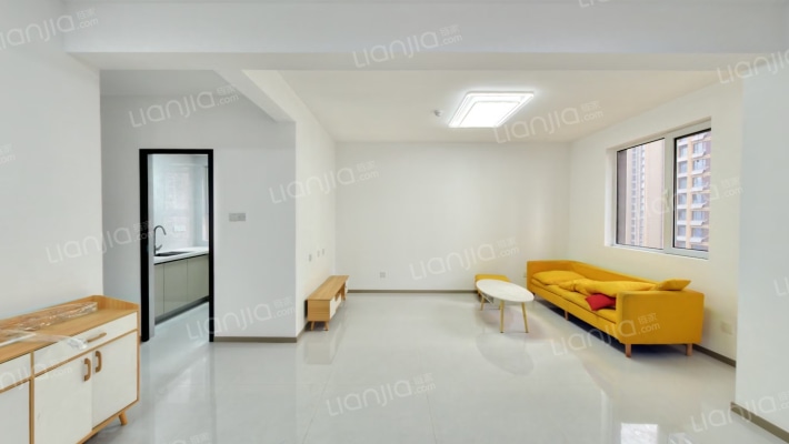 隆基泰和铂悦山二手房实景图