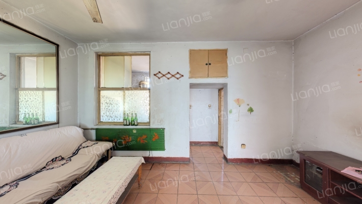 啤酒厂宿舍区二手房实景图