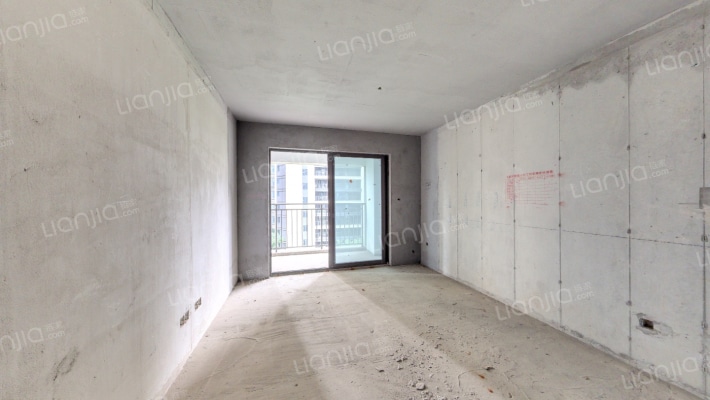 卓越伊景苑二手房实景图