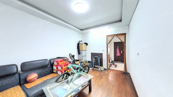 飞霞南路643号院二手房实景图