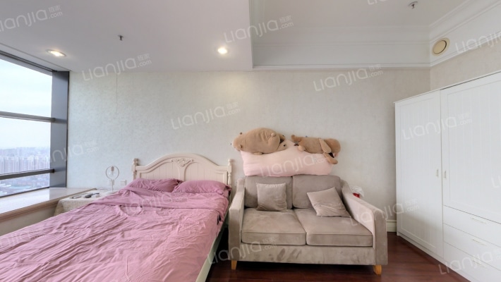 朗勤泰元中心二手房实景图