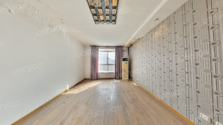 荣盛花园二手房实景图