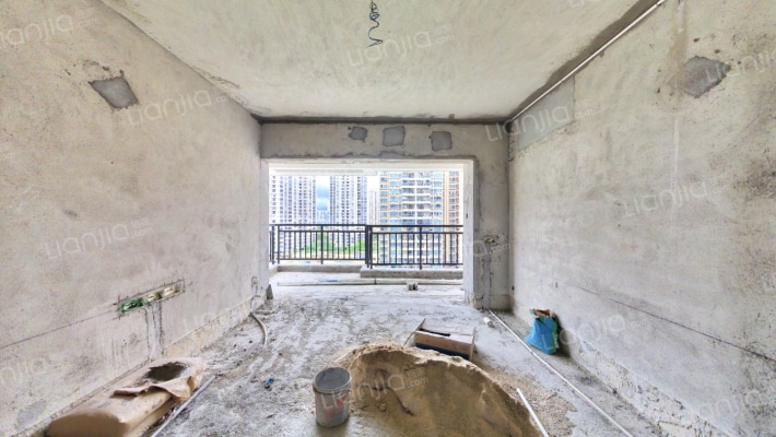 东域嘉园二手房实景图