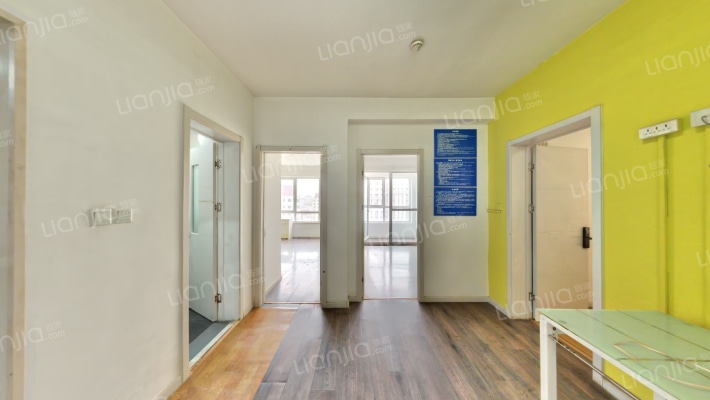 新梅江锦秀里二手房实景图