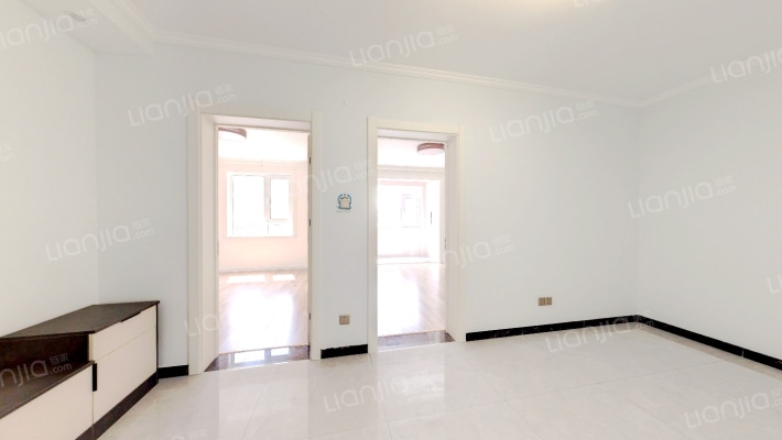 铜沛警苑二手房实景图