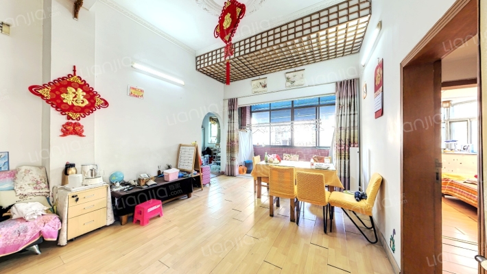 市委党校大院二手房实景图