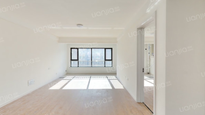 恒信风华尚品二手房实景图