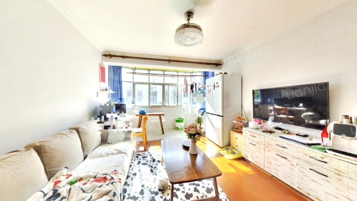 蓝天新村二手房实景图