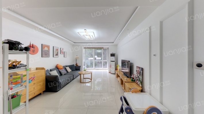 世代龙泽湾二手房实景图