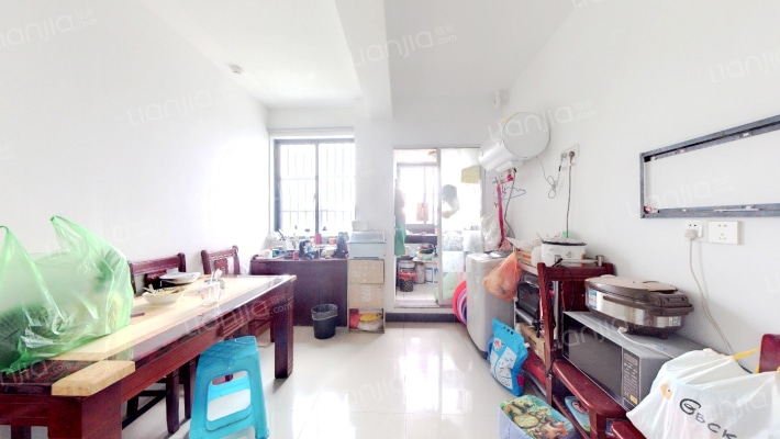 世贸中心二手房实景图