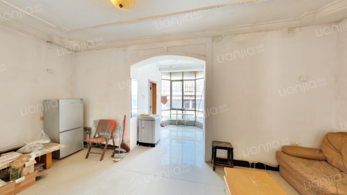 保险公司宿舍二手房实景图