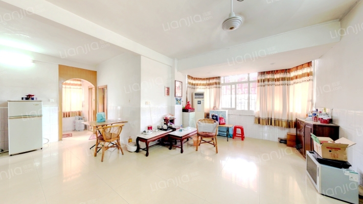 美湾西一区二手房实景图