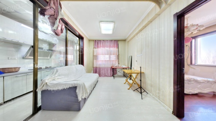 好民居滨港水岸F区二手房实景图