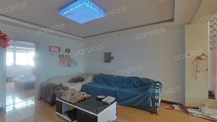 沁河西岸35号院二手房实景图