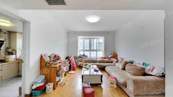 新南花园二手房实景图