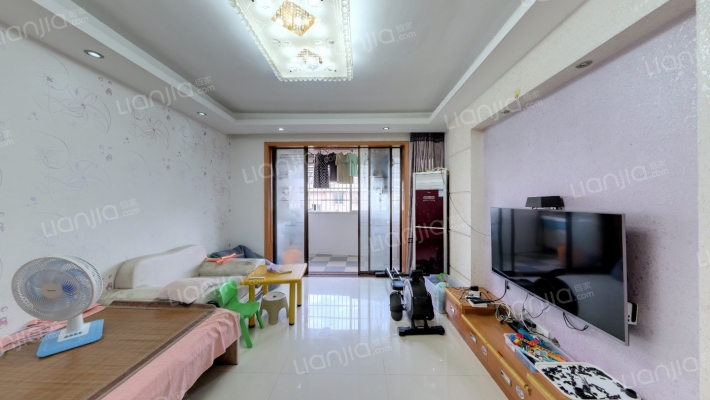 亚太花苑二手房实景图