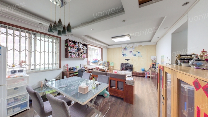 世纪花园二手房实景图