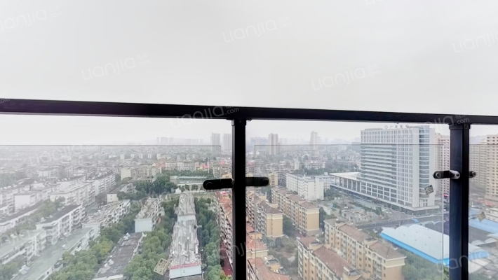 宝德麓湖二手房实景图