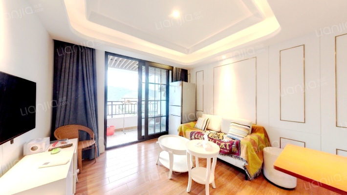 三科麓湾二手房实景图