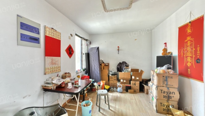 天瑞家园二手房实景图