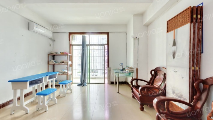 华贸大厦二手房实景图