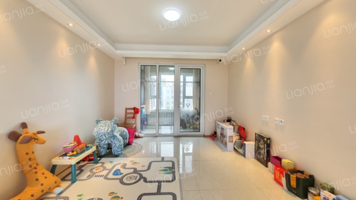 世茂璀璨公园二手房实景图