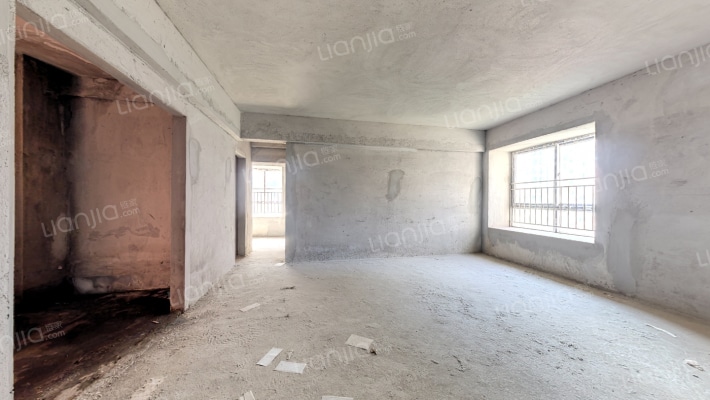 枫叶雅堤二手房实景图