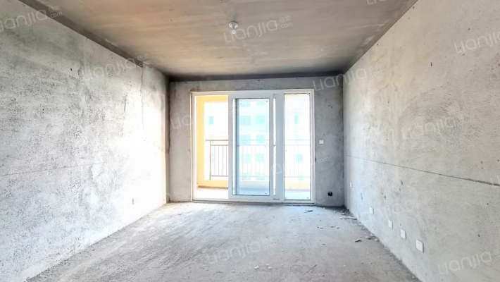馨悦家园西区二手房实景图