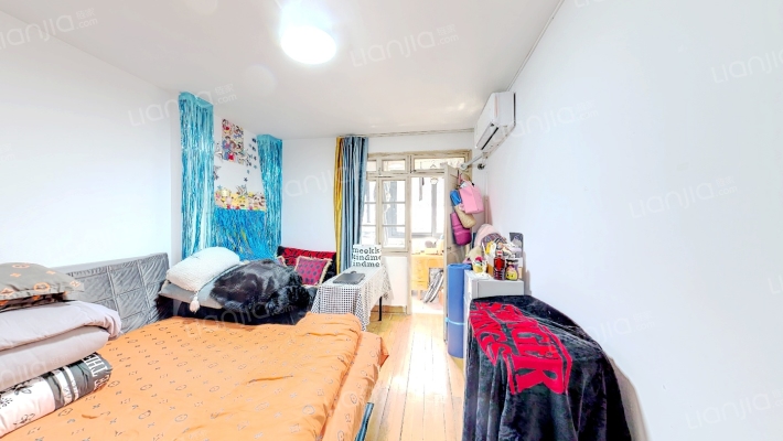 勤劳巷73号二手房实景图