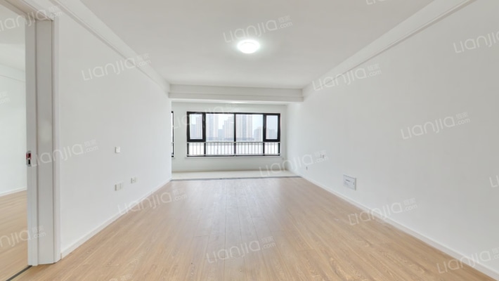 恒信风华尚品二手房实景图