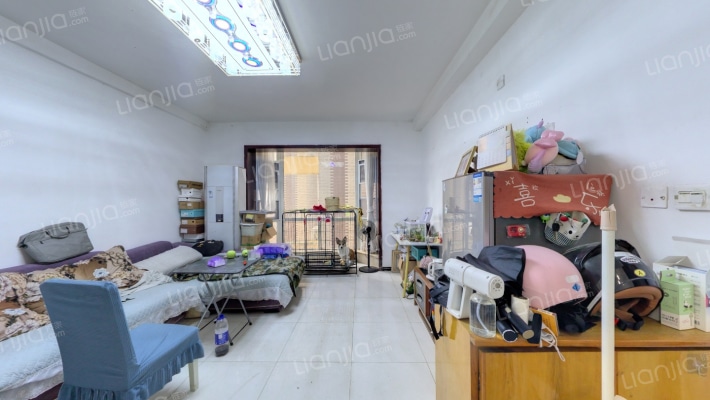 滨河苑小区二手房实景图