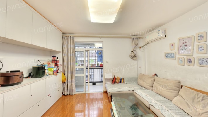 大儒世家花园二手房实景图