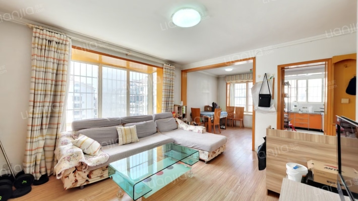 虎山花苑D区二手房实景图