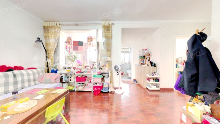 新秀园南区二手房实景图