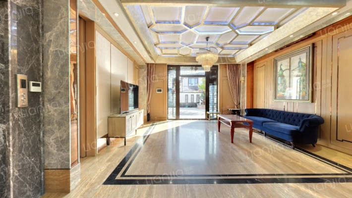 世茂石湖湾二手房实景图