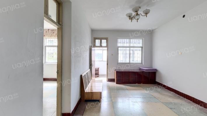 市体育局小区二手房实景图