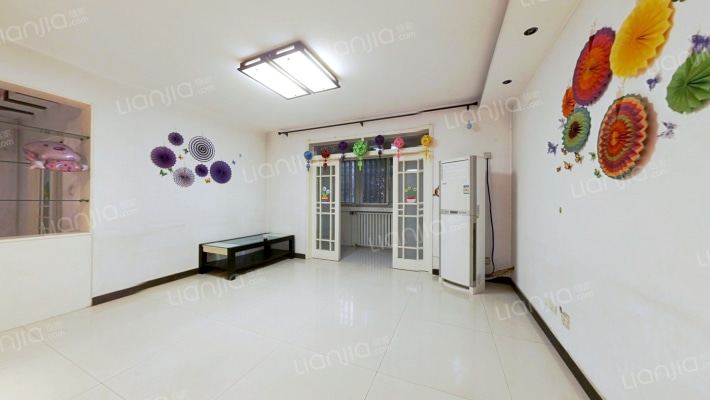 西材东苑小区二手房实景图