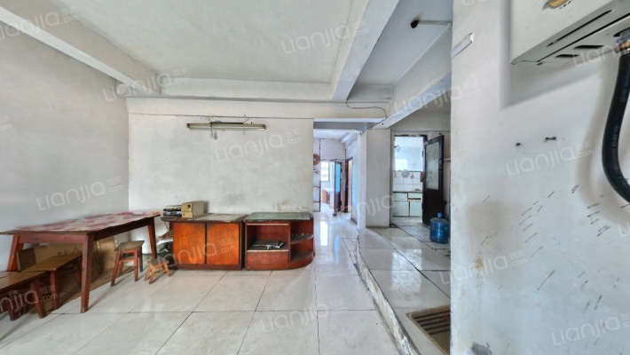 北街26号二手房实景图