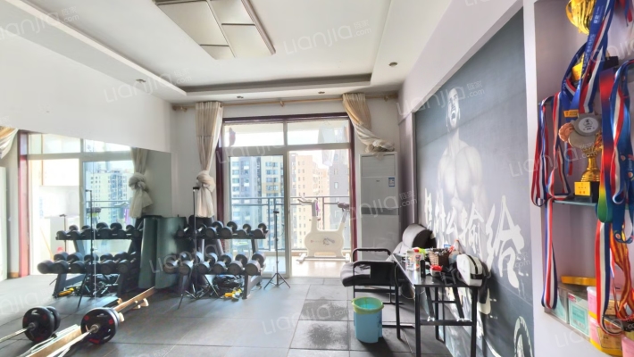 鹿山锦绣二手房实景图