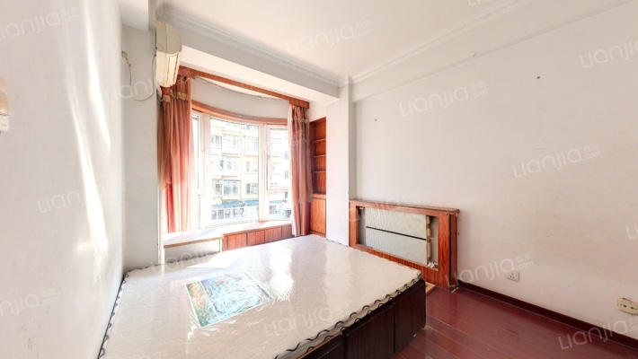 恒达花园二手房实景图