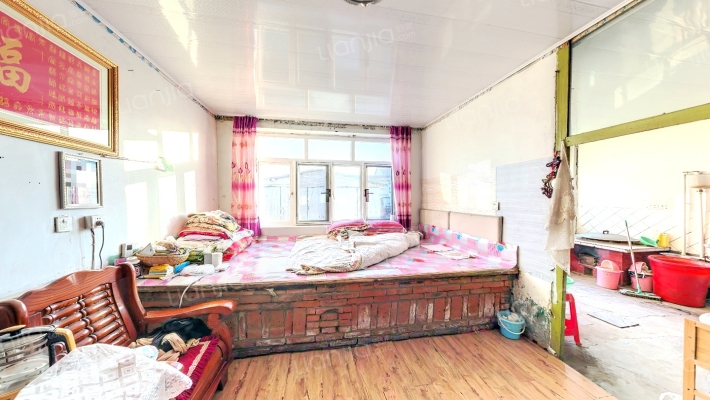 小河东村二手房实景图