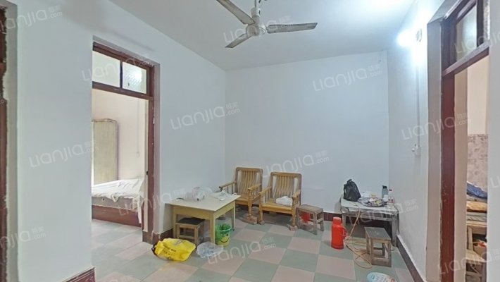 信用社家属楼二手房实景图