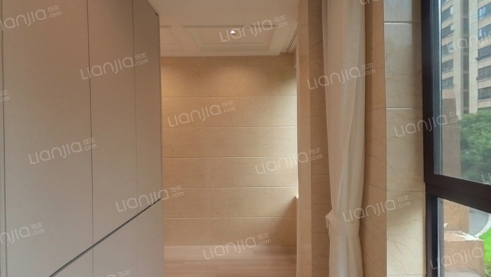 保集外滩二手房实景图