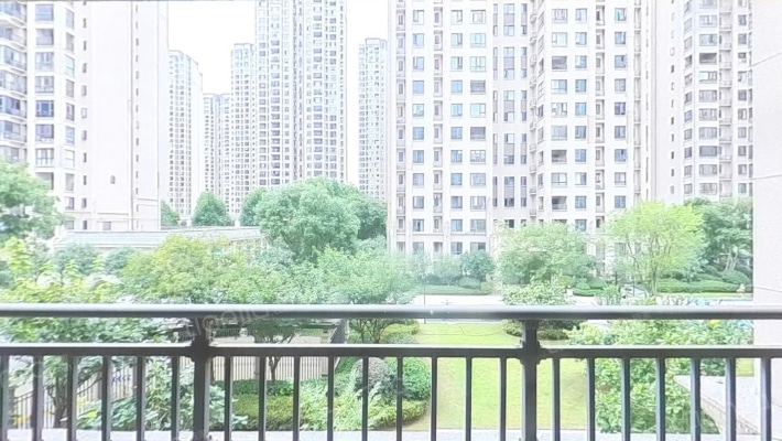 美的梧桐庄园二手房实景图